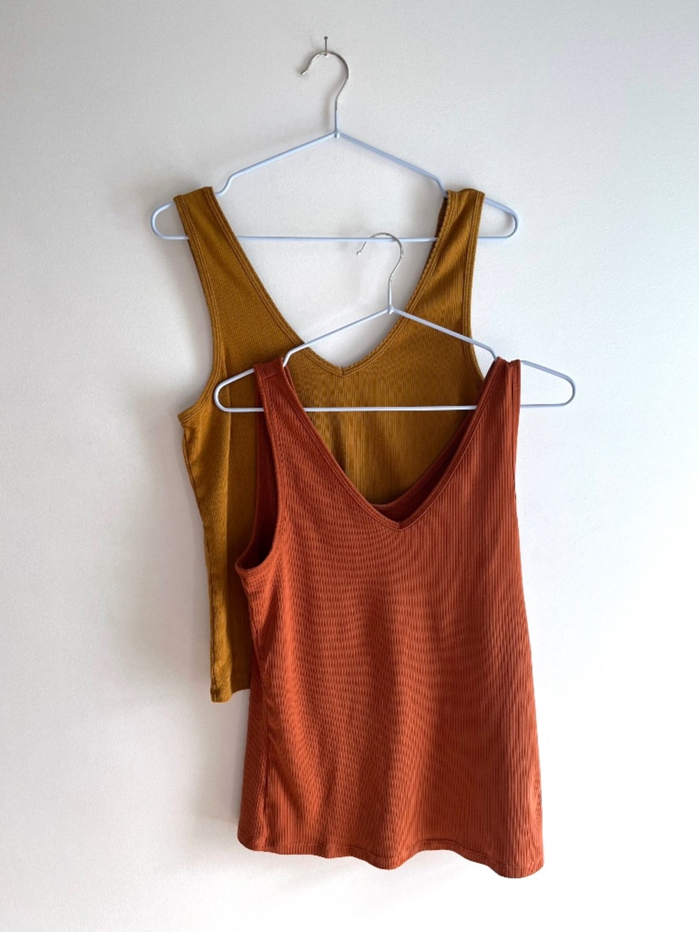 Bundle of two earth tone v-neck tank tops - Size L
